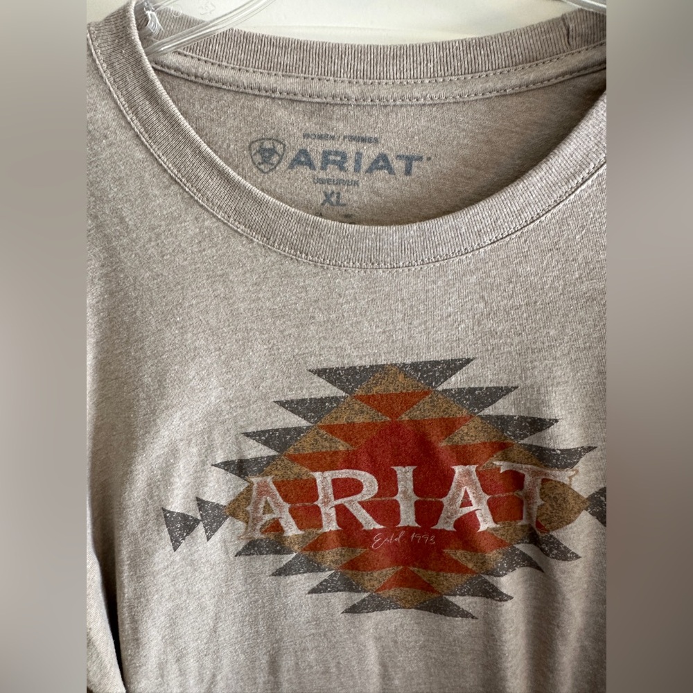 Ariat Heather brown/cream Graphic long sleeve Tee